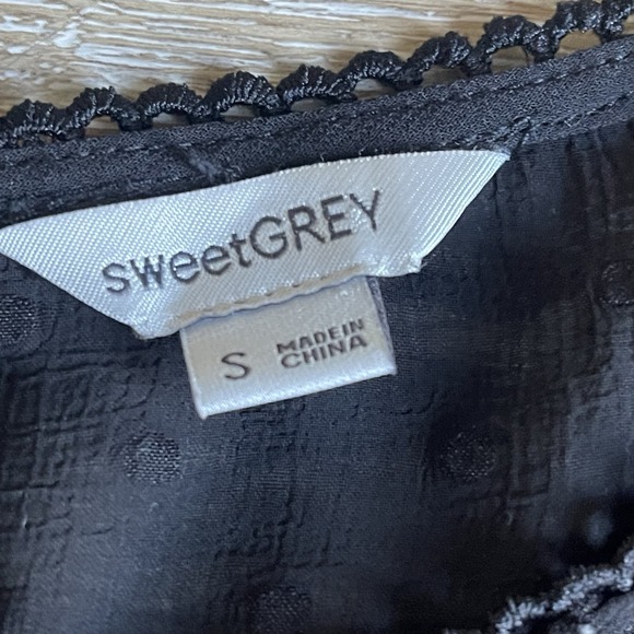 Sweet Grey Embroidered Chiffon Blouse Black Small Swiss Dots Stitch Fix Lined - Picture 5 of 9